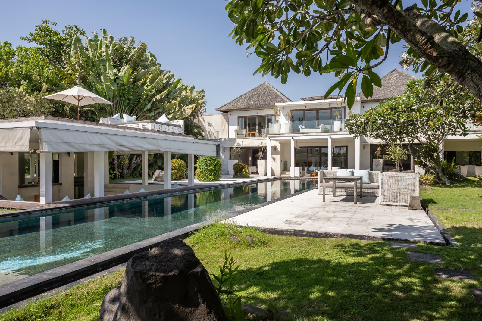 COASTAL VILLA WITH OCEAN VIEWS